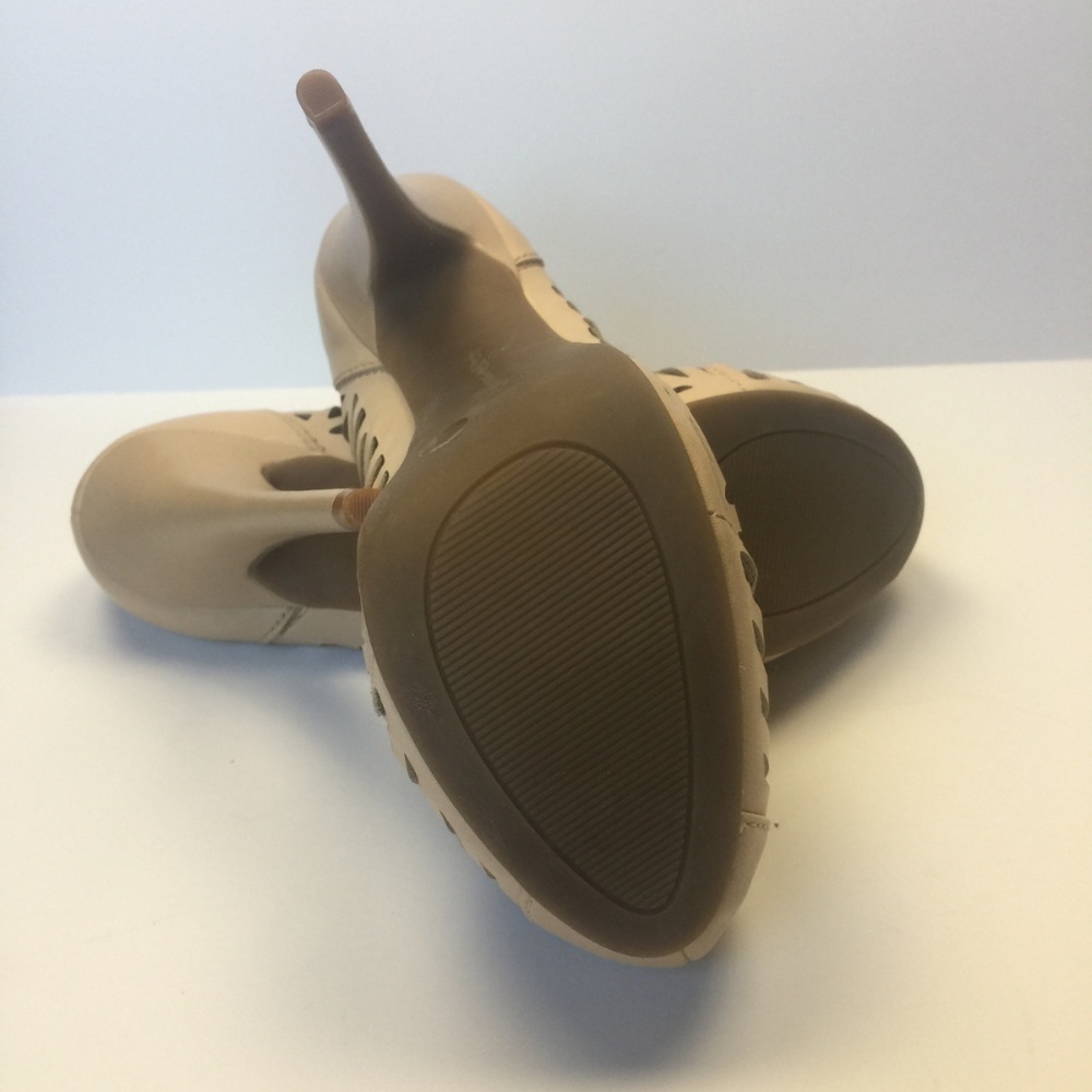 Bcbgeneration Tan Platform Cut-Out Stilettos 6.5b - image 5